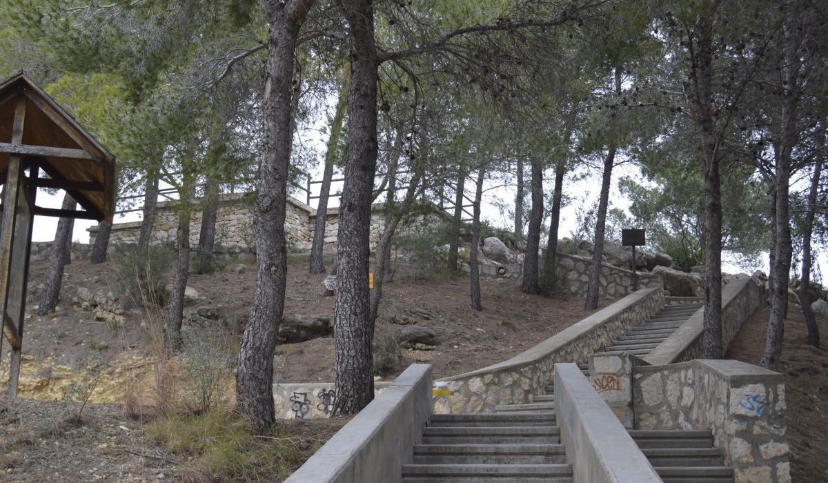 Access to the Mediterranean Viewpoint in Tavernes de la Valldigna