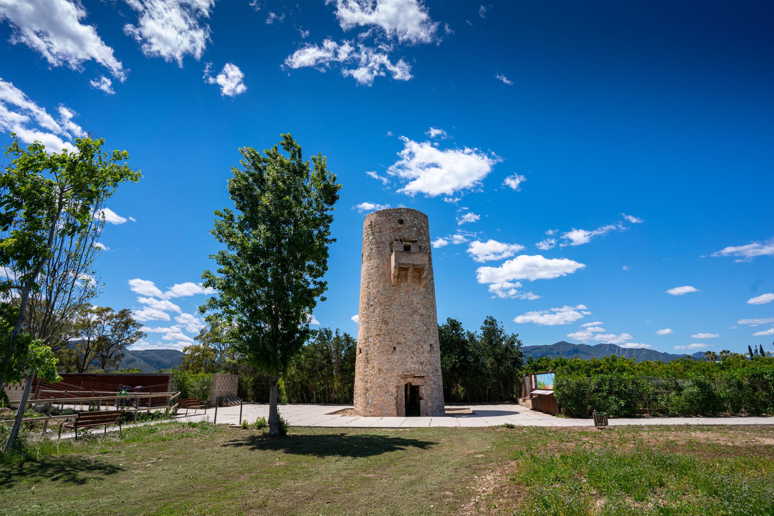 Torre de vigía de Tavernes de la Valldigna