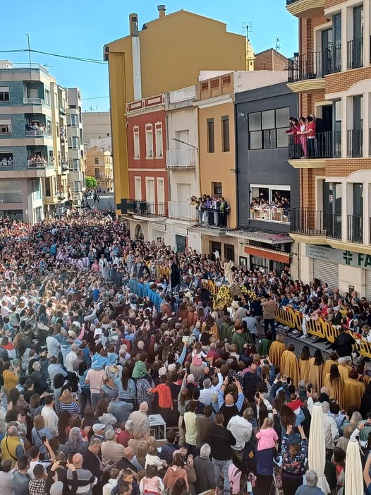 Encontre de Resurrecció durant la Setmana Santa de Tavernes de la Valldigna